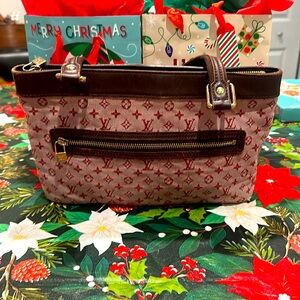 Preloved 💯 Authentictic Louis Vuitton Lucille PM